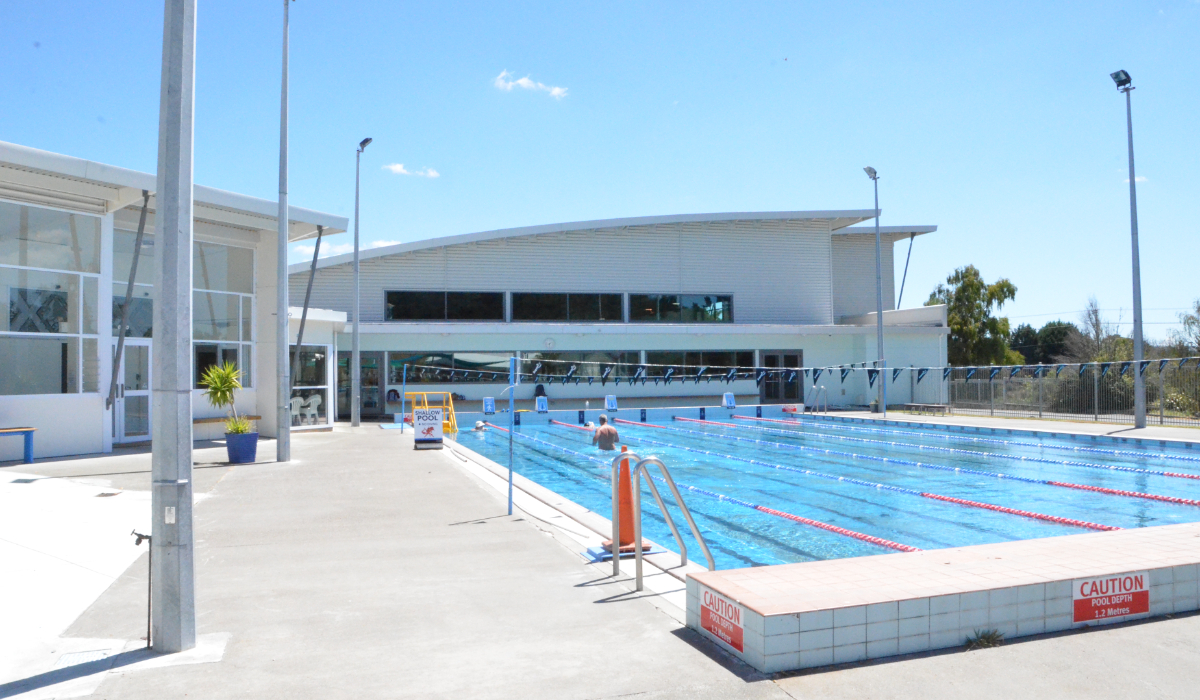 ac baths aquatic centre outdoor pool